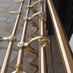 Jak wybrać trwałe i bezpieczne linki stalowe do balustrad?