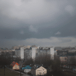 Poznańska pogoda: Zmienne nastroje nieba nad sercem Wielkopolski