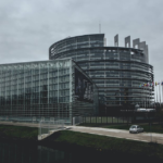 Przemysł motoryzacyjny w Polsce: Wzrost Innowacje i Perspektywy