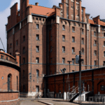 Jakie są wymagania dotyczące odwiedzin Aresztu Śledczego w Gdańsku?